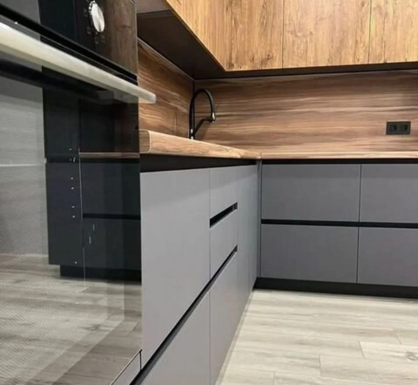 Кухня на заказ за 14 дней из ЛДСП, МДФ, стекла